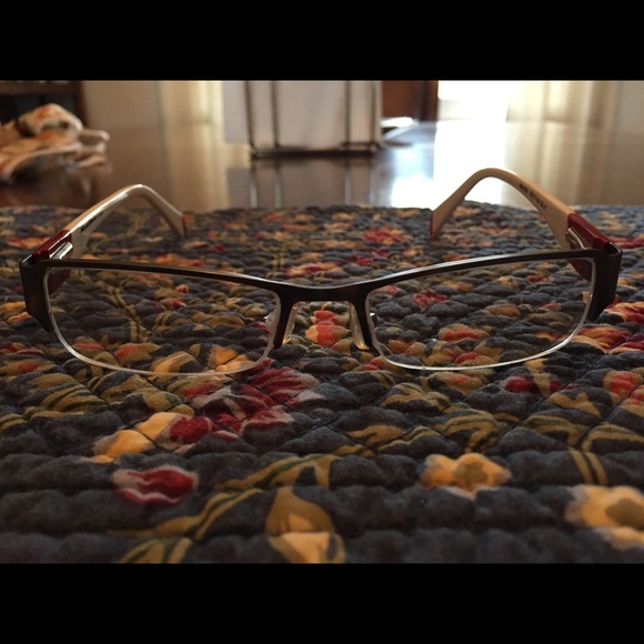 Eyeglasses frame - Picture 3 of 8
